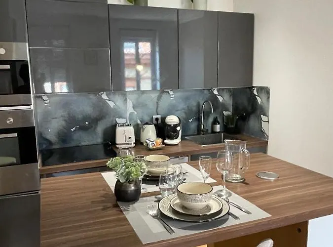 Appartamento Climatise Avec Balcon Et Parking Prive Tolosa